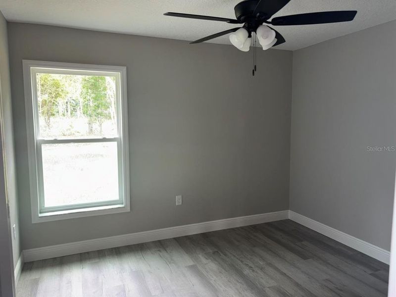 Spacious, unfurnished interior of a new home in , Dunnellon (Image 21).