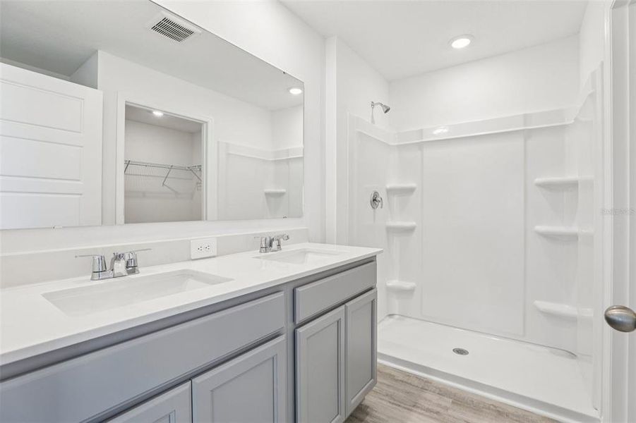 Furnished interior view inside a new home in Villamar, Winter Haven (Image 8).