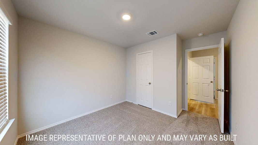 Spacious, unfurnished interior of a new home in Turnbo Ranch, Killeen (Image 27).