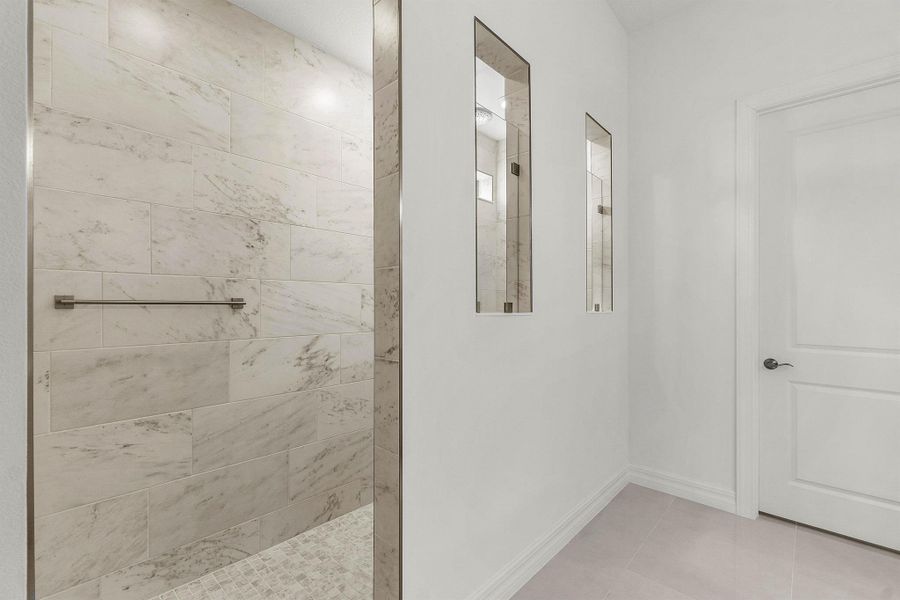 Spacious, unfurnished interior of a new home in Avondale at Avenir, Palm Beach Gardens (Image 22). Spacious, unfurnished interior of a new home in Avondale at Avenir, Palm Beach Gardens (Image 22).