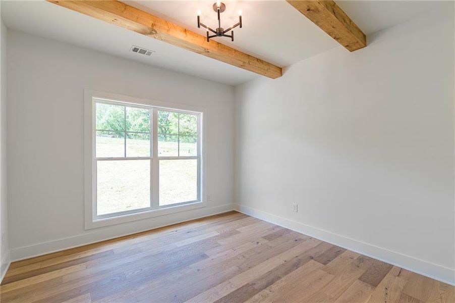 Spacious, unfurnished interior of a new home in , Gainesville (Image 32).