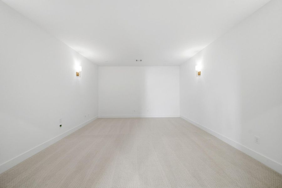 Spacious, unfurnished interior of a new home in Legacy, League City (Image 36).