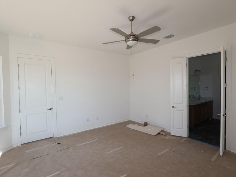 Image 21 of a home in Heritage. Image 21 of a home in Heritage.