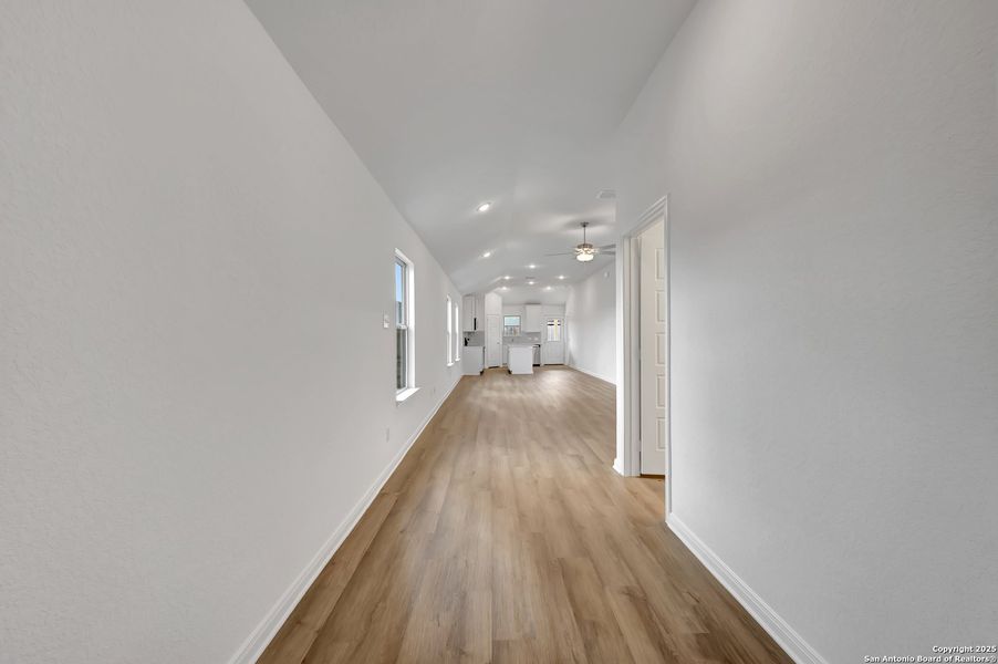 Spacious, unfurnished interior of a new home in Park Place, New Braunfels (Image 34).