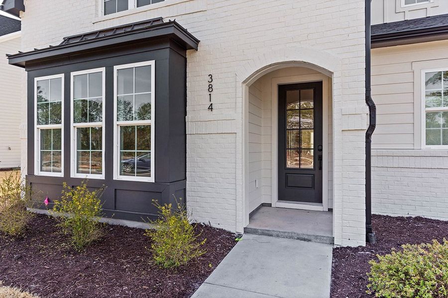 Representative exterior details of a home built from the The Lennon by RobuckHomes in East & Mason, Wilmington (Image 4).