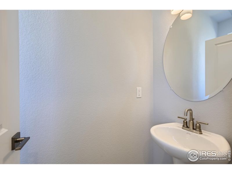 Picture reflects a similar floor plan, but not the exact house. Picture reflects a similar floor plan, but not the exact house.