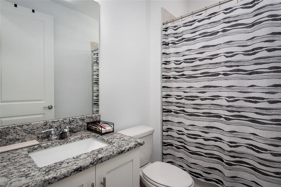 Furnished interior view inside a new home in , St. Petersburg (Image 33).