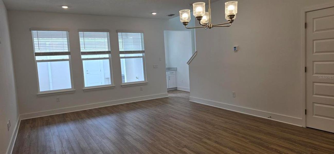 Spacious, unfurnished interior of a new home in , Winter Garden (Image 12).