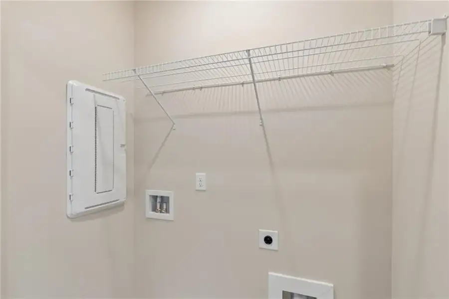 Spacious, unfurnished interior of a new home in Celesta, Scottdale (Image 23).