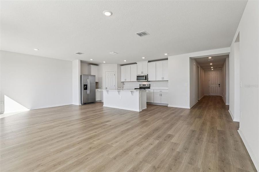 Spacious, unfurnished interior of a new home in Lake Deer Estates - Signature Series, Poinciana (Image 16).