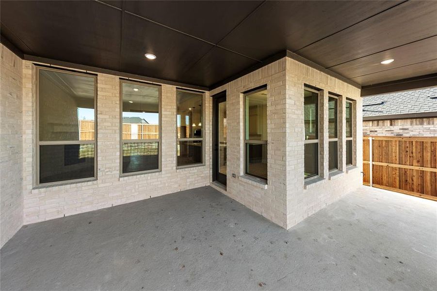 Image 23 of a home in Hillside Village.