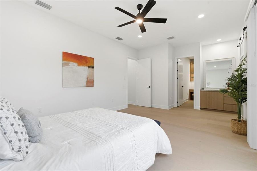 Furnished interior view inside a new home in , Safety Harbor (Image 6).