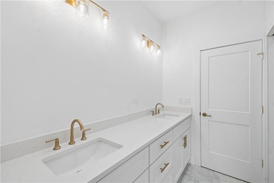 Furnished interior view inside a new home in , Alpharetta (Image 10).