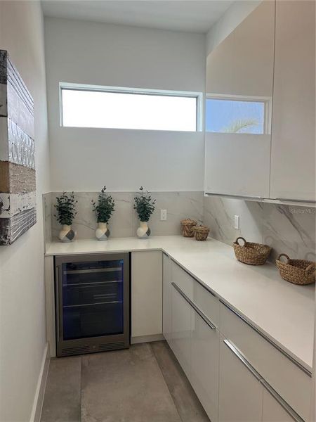 Furnished interior view inside a new home in , Sarasota (Image 40).