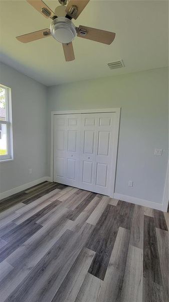 Spacious, unfurnished interior of a new home in , Punta Gorda (Image 9).