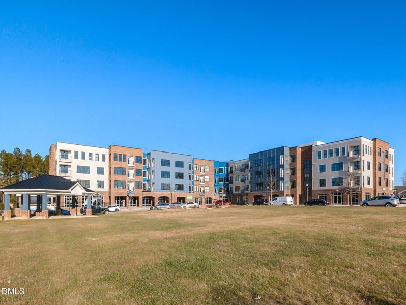 001-1920x1080-gathering-square-court 001-1920x1080-gathering-square-court