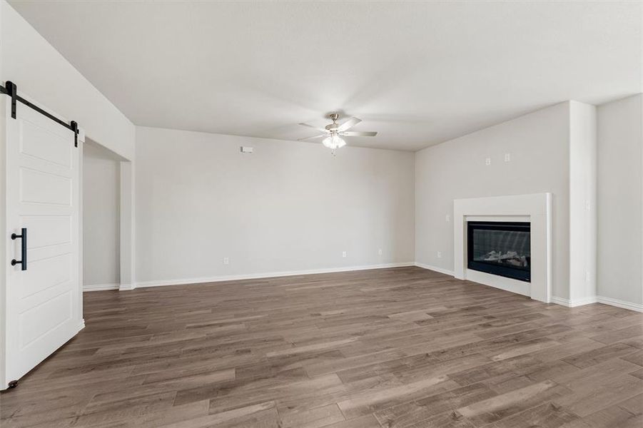 Spacious, unfurnished interior of a new home in Morningstar, Aledo (Image 29).