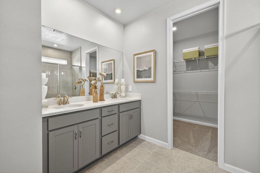 Representative furnished interior of a home built from the Glades by Mattamy Homes in Crosswind Ranch, Parrish (Image 12).