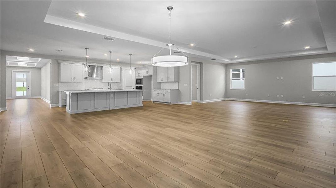 Spacious, unfurnished interior of a new home in Cresswind at Hammock Oaks, Lady Lake (Image 58). Spacious, unfurnished interior of a new home in Cresswind at Hammock Oaks, Lady Lake (Image 58).