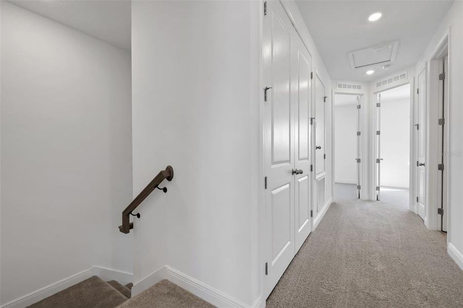 Spacious, unfurnished interior of a new home in , St. Cloud (Image 12).