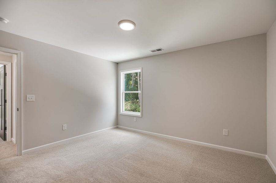Spacious, unfurnished interior of a new home in LOVVORN ESTATES, Carrollton (Image 41).