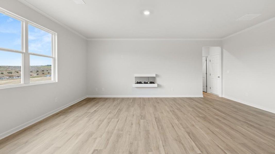 Spacious, unfurnished interior of a new home in Hamptons at Riverwood South, Dallas (Image 28).