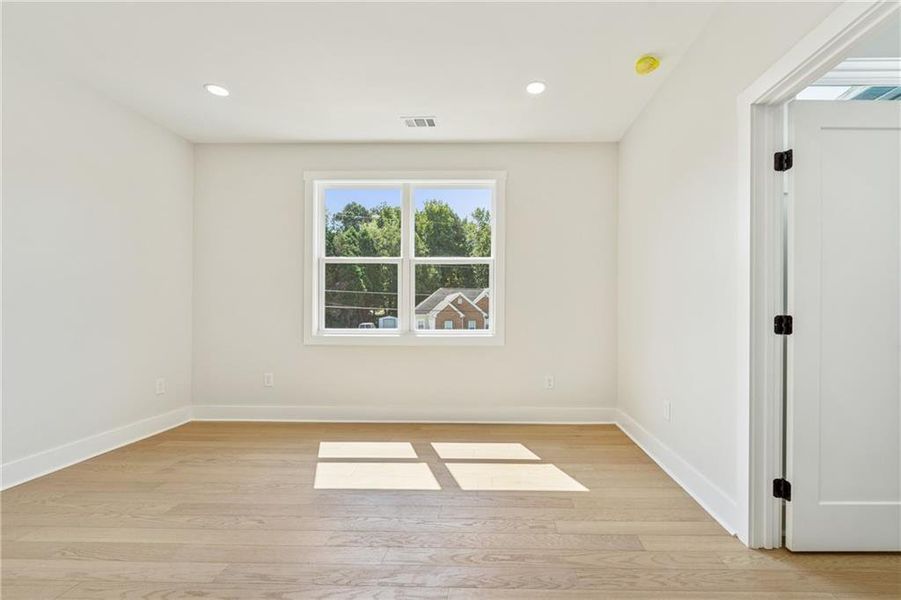 Spacious, unfurnished interior of a new home in , Loganville (Image 27).