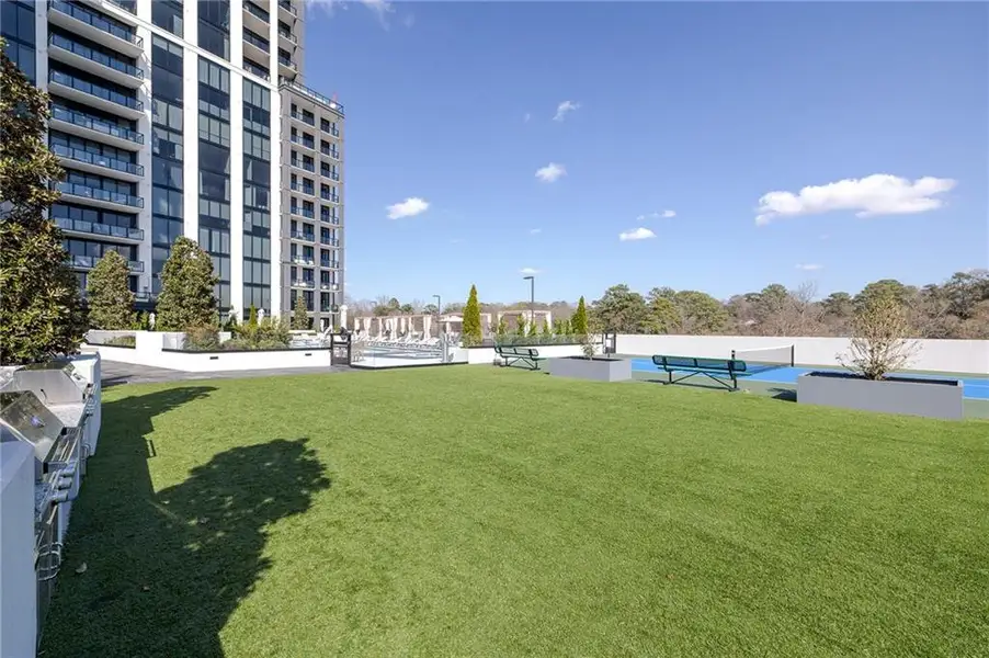 Condo located in Atlanta, GA showcasing its design and architecture (Image 5). Condo located in Atlanta, GA showcasing its design and architecture (Image 5).