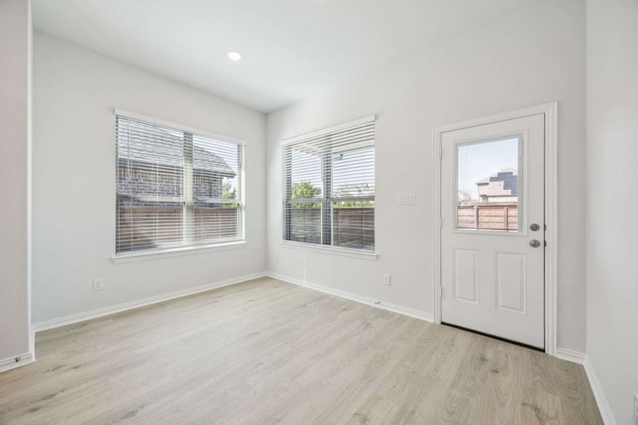 Spacious, unfurnished interior of a new home in Solterra Texas, Mesquite (Image 12).
