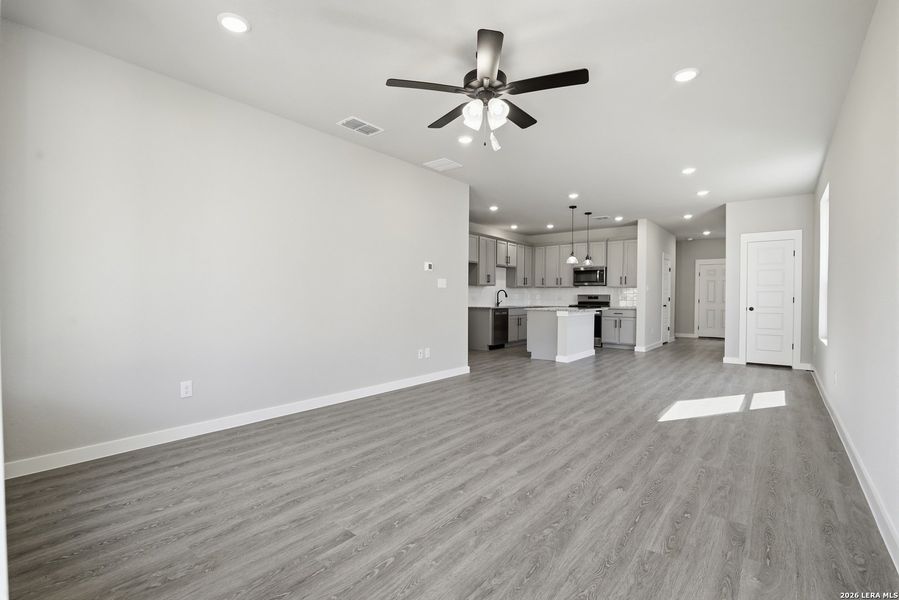 Spacious, unfurnished interior of a new home in Fairway Crossing, Converse (Image 11).