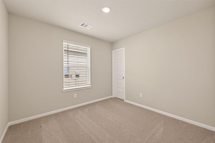 Spacious, unfurnished interior of a new home in Wayside Village, Houston (Image 36).