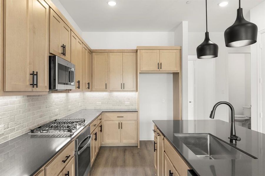 11. 1037 Concan - Kitchen (3)