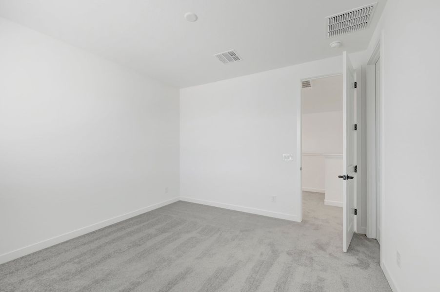 Spacious, unfurnished interior of a new home in Terraza, San Tan Valley (Image 35).