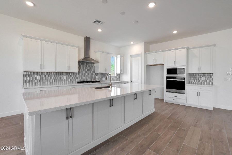 PHX_Sendero_Lot4146_Martina_44615_kitche