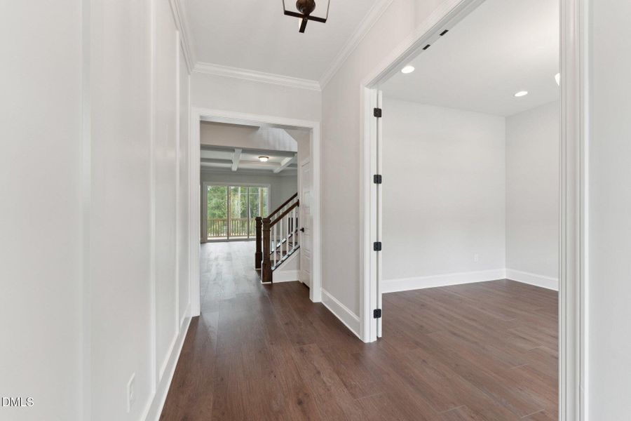 1- HHHunt Homes Galloway Foyer