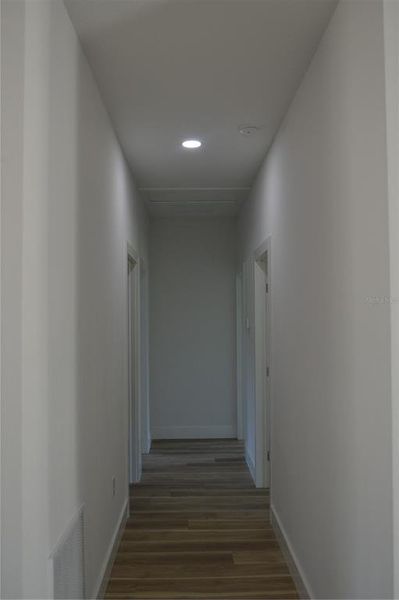 Spacious, unfurnished interior of a new home in , Ocala (Image 9).