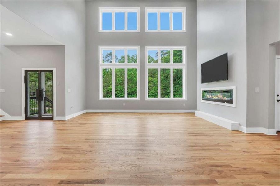 Spacious, unfurnished interior of a new home in , Atlanta (Image 23).