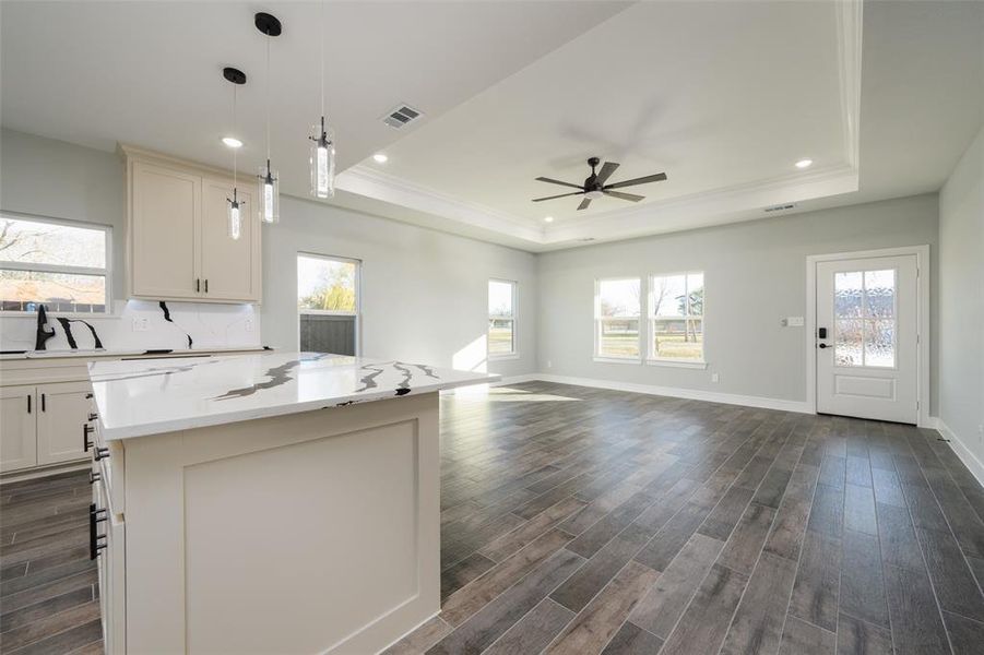 Spacious, unfurnished interior of a new home in , Whitewright (Image 12).