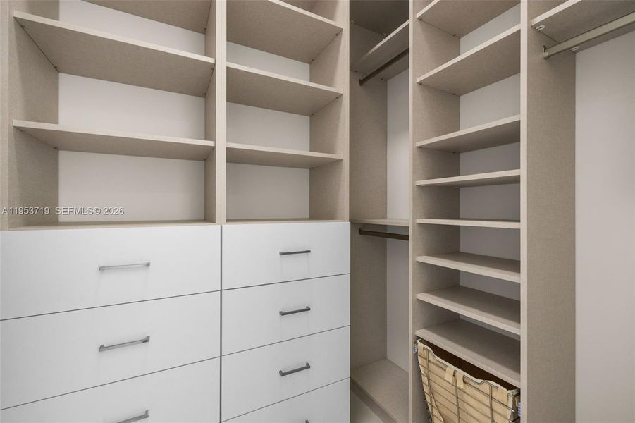 Image 39 of a home in .