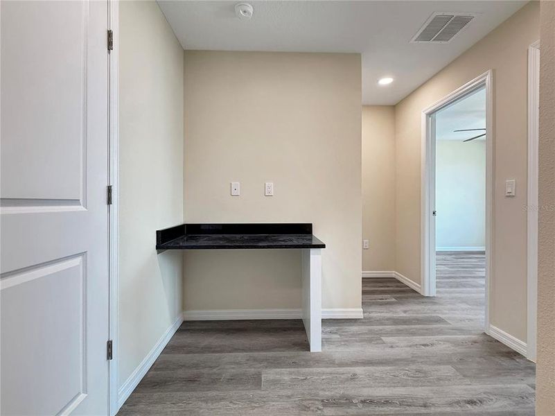 Spacious, unfurnished interior of a new home in , Tampa (Image 17).