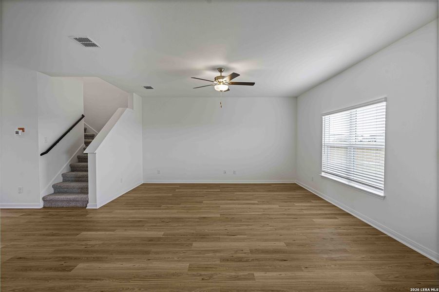 Spacious, unfurnished interior of a new home in , San Antonio (Image 23).