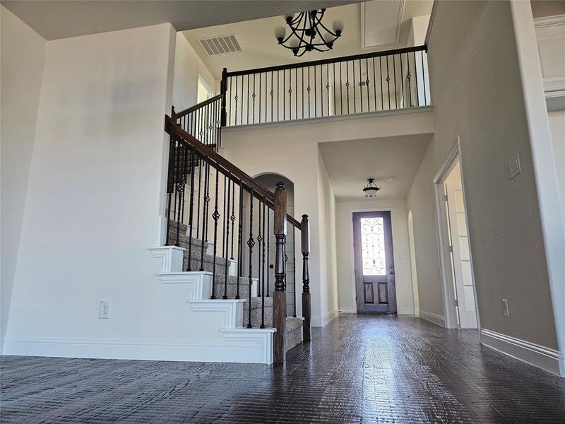 Spacious, unfurnished interior of a new home in Corner Stone Ranch, Howe (Image 25).