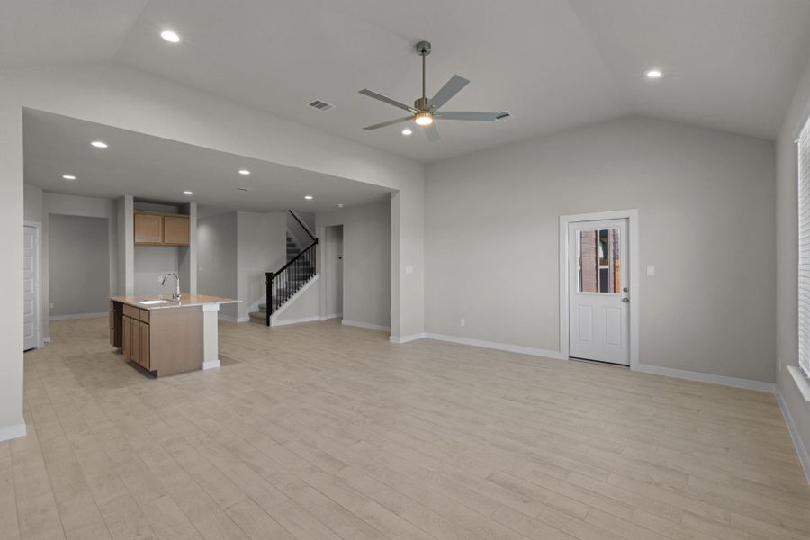 Spacious, unfurnished interior of a new home in Briarwood Crossing, Rosenberg (Image 28). Spacious, unfurnished interior of a new home in Briarwood Crossing, Rosenberg (Image 28).
