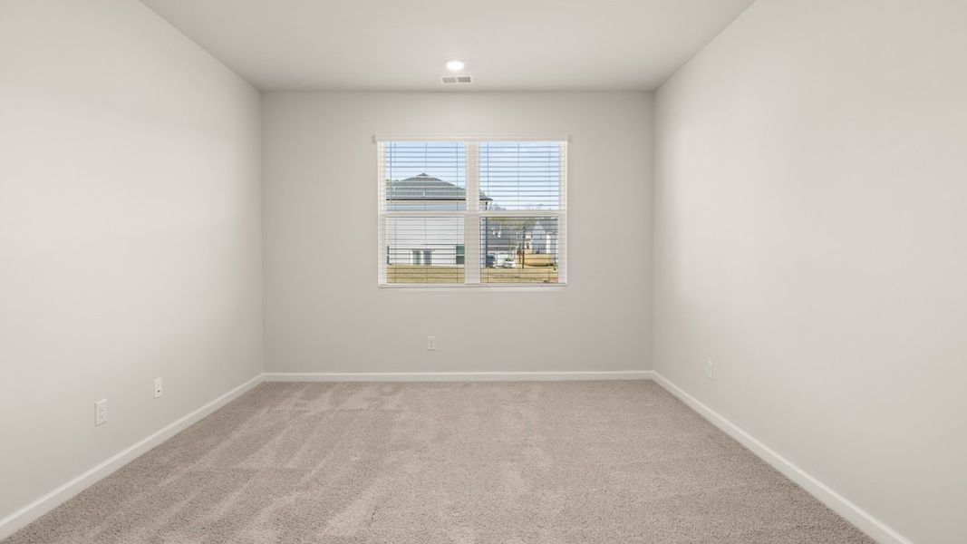 Spacious, unfurnished interior of a new home in Oakchase at Hampton, Hampton (Image 17).