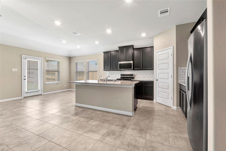 Photo is not of the actual home but is an inspirational photo of builder’s model home and may depict options, furnishings, and/or decorator features that are not included.