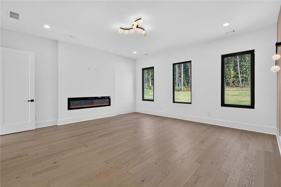 Spacious, unfurnished interior of a new home in , Auburn (Image 44). Spacious, unfurnished interior of a new home in , Auburn (Image 44).
