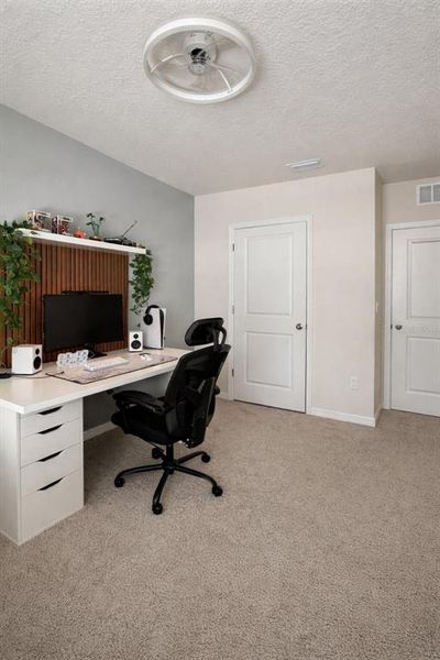 Furnished interior view inside a new home in Star Farms at Lakewood Ranch, Bradenton (Image 33). Furnished interior view inside a new home in Star Farms at Lakewood Ranch, Bradenton (Image 33).