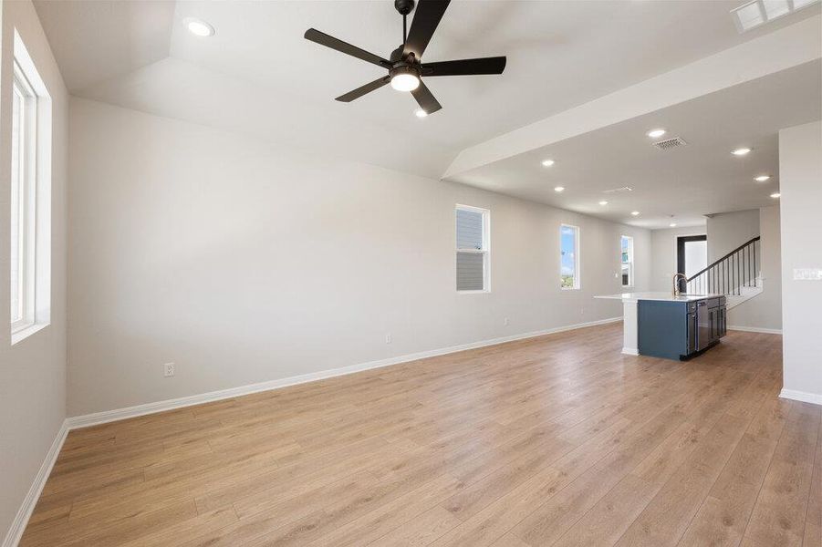 Spacious, unfurnished interior of a new home in Cannon Ranch, Dripping Springs (Image 37).