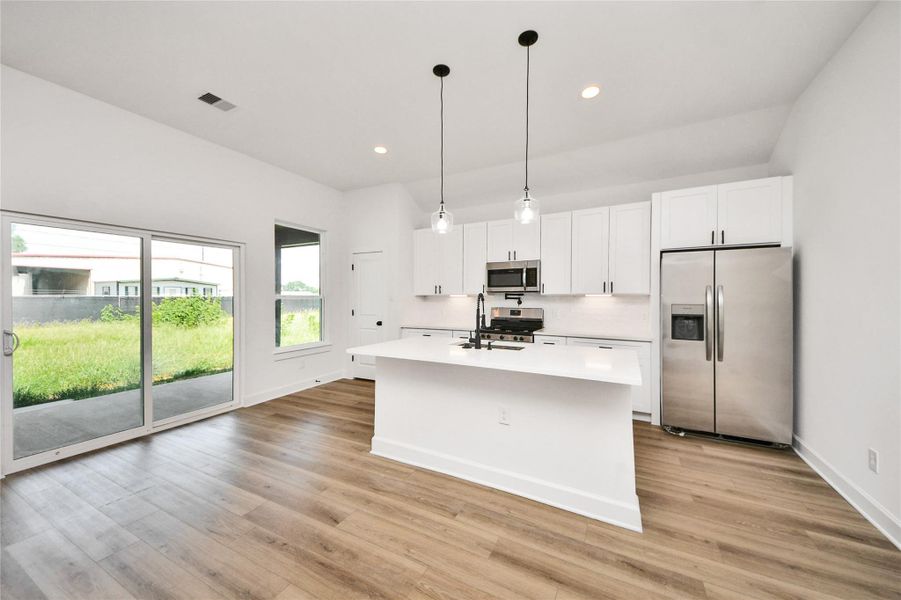 Furnished interior view inside a new home in , Hempstead (Image 10).