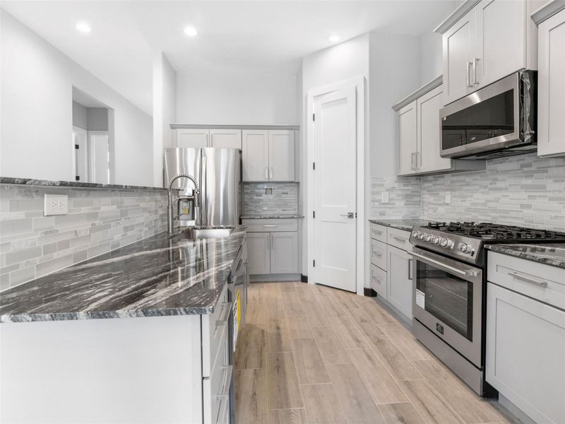 Furnished interior view inside a new home in , Sweeny (Image 13). Furnished interior view inside a new home in , Sweeny (Image 13).